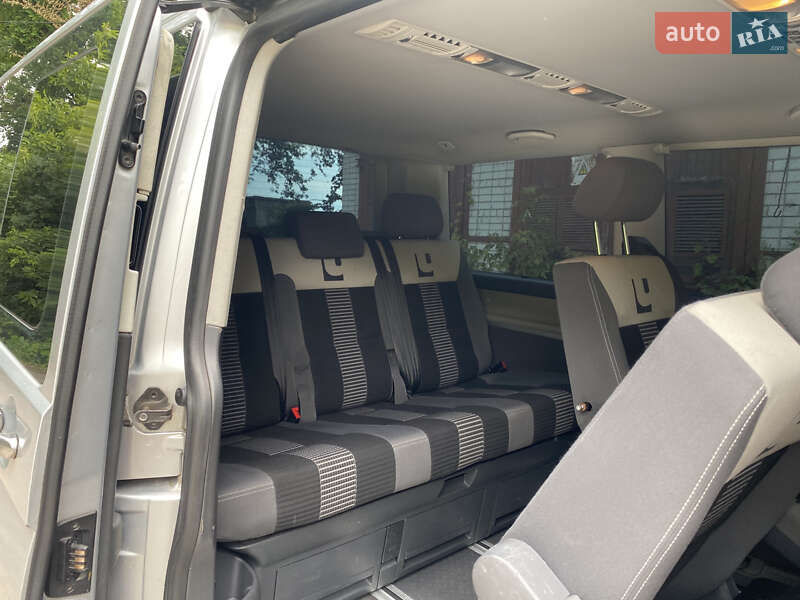 Минивэн Volkswagen Multivan 2006 в Черкассах