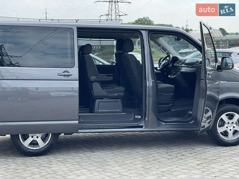 Минивэн Volkswagen Multivan 2018 в Мукачево