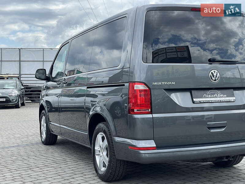 Минивэн Volkswagen Multivan 2018 в Мукачево