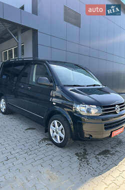 Минивэн Volkswagen Multivan 2012 в 