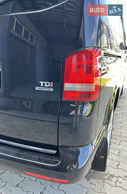 Минивэн Volkswagen Multivan 2012 в 