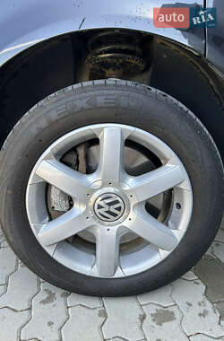 Минивэн Volkswagen Multivan 2012 в 