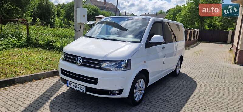 Минивэн Volkswagen Multivan 2013 в Львове