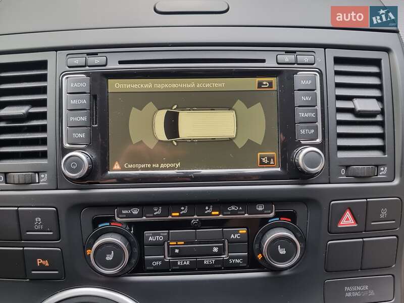 Минивэн Volkswagen Multivan 2012 в Киеве