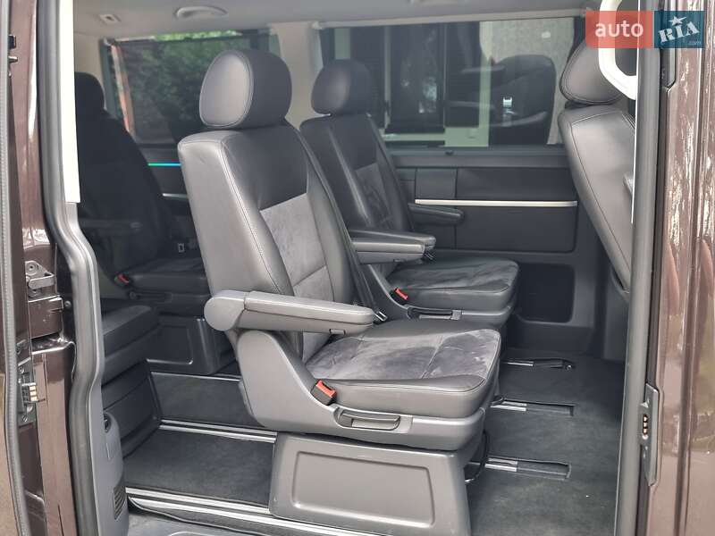 Минивэн Volkswagen Multivan 2012 в Киеве