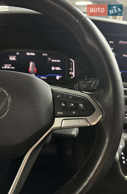 Минивэн Volkswagen Multivan 2021 в 