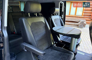 Минивэн Volkswagen Multivan 2016 в 