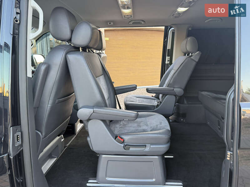 Мінівен Volkswagen Multivan 2014 в Одесі