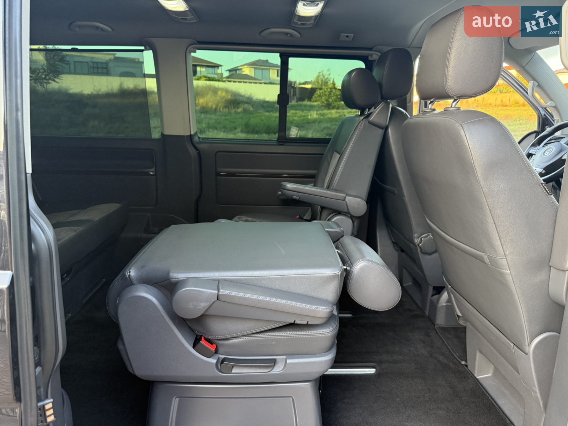 2014 Volkswagen Multivan - мініатюра 35