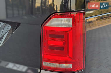 Минивэн Volkswagen Multivan 2019 в 