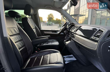 Минивэн Volkswagen Multivan 2019 в 