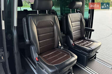 Минивэн Volkswagen Multivan 2019 в 