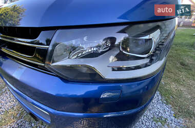 Минивэн Volkswagen Multivan 2015 в 