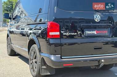 Минивэн Volkswagen Multivan 2012 в 