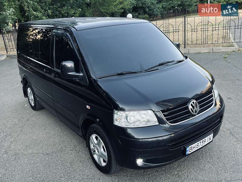 Минивэн Volkswagen Multivan 2008 в 