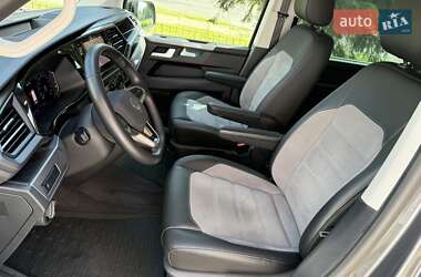 Минивэн Volkswagen Multivan 2023 в 