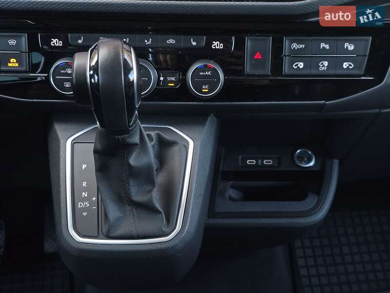Минивэн Volkswagen Multivan 2020 в Ровно