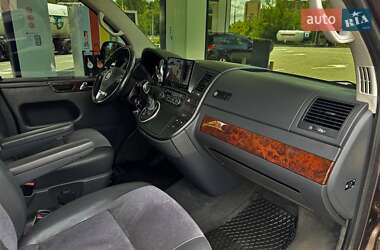 Минивэн Volkswagen Multivan 2014 в 