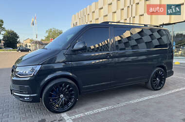 Минивэн Volkswagen Multivan 2010 в 