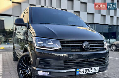 Минивэн Volkswagen Multivan 2010 в 