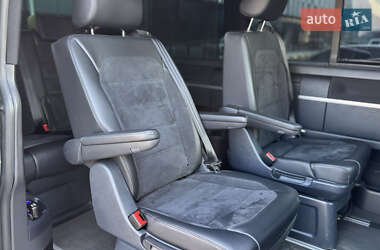 Минивэн Volkswagen Multivan 2010 в 