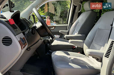 Мінівен Volkswagen Multivan 2008 в 