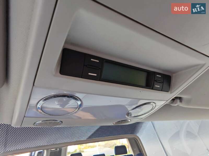 Минивэн Volkswagen Multivan 2005 в Ивано-Франковске