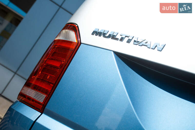Мінівен Volkswagen Multivan 2017 в Києві