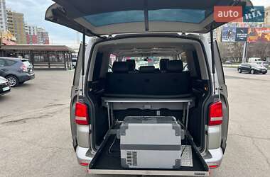 Минивэн Volkswagen Multivan 2015 в 