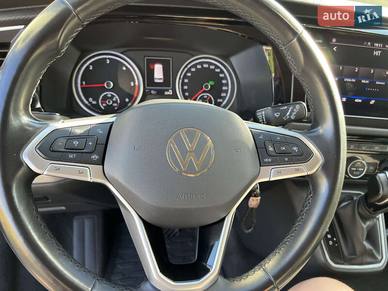 Минивэн Volkswagen Multivan 2021 в Костополе