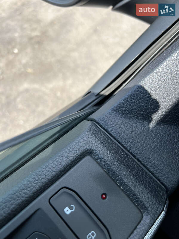 Минивэн Volkswagen Multivan 2021 в Костополе
