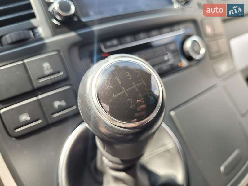 Мінівен Volkswagen Multivan 2014 в Луцьку