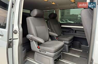 Минивэн Volkswagen Multivan 2012 в 