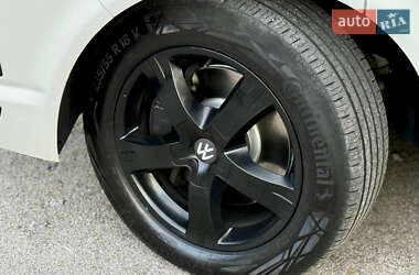 Минивэн Volkswagen Multivan 2011 в 