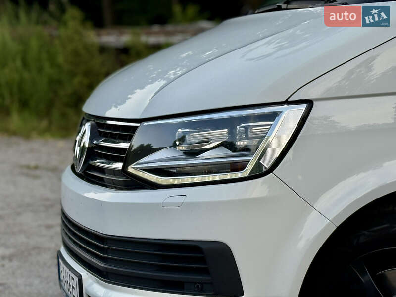 Минивэн Volkswagen Multivan 2011 в Хмельницком