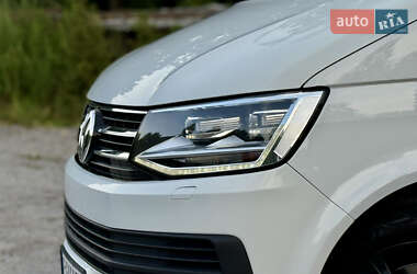Минивэн Volkswagen Multivan 2011 в 
