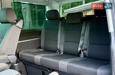 Минивэн Volkswagen Multivan 2011 в 