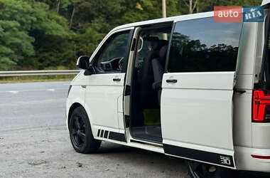 Минивэн Volkswagen Multivan 2011 в 