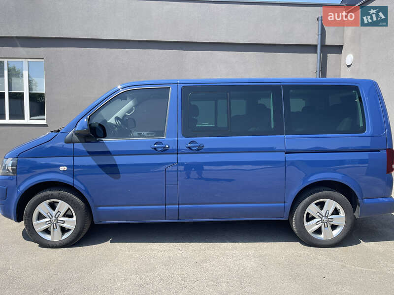 Минивэн Volkswagen Multivan 2010 в Запорожье
