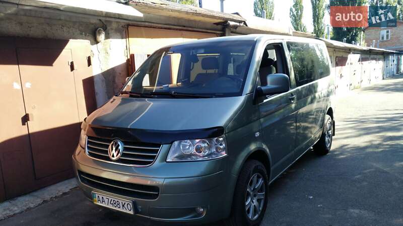 Мінівен Volkswagen Multivan 2004 в Києві