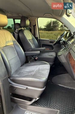 Минивэн Volkswagen Multivan 2015 в 