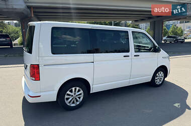 Мінівен Volkswagen Multivan 2020 в 
