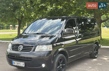 Минивэн Volkswagen Multivan 2008 в Ровно