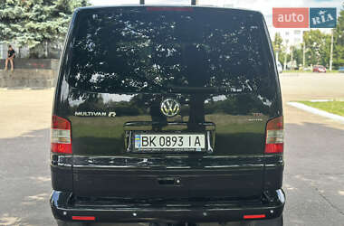 Минивэн Volkswagen Multivan 2008 в 
