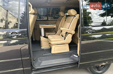 Минивэн Volkswagen Multivan 2008 в 