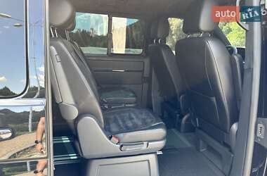 Мінівен Volkswagen Multivan 2016 в 