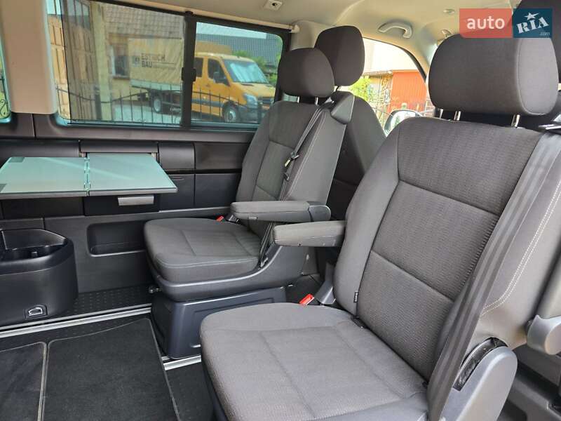 Минивэн Volkswagen Multivan 2016 в Ковеле