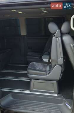 Минивэн Volkswagen Multivan 2013 в 