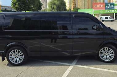Минивэн Volkswagen Multivan 2013 в 