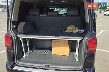 Минивэн Volkswagen Multivan 2013 в 